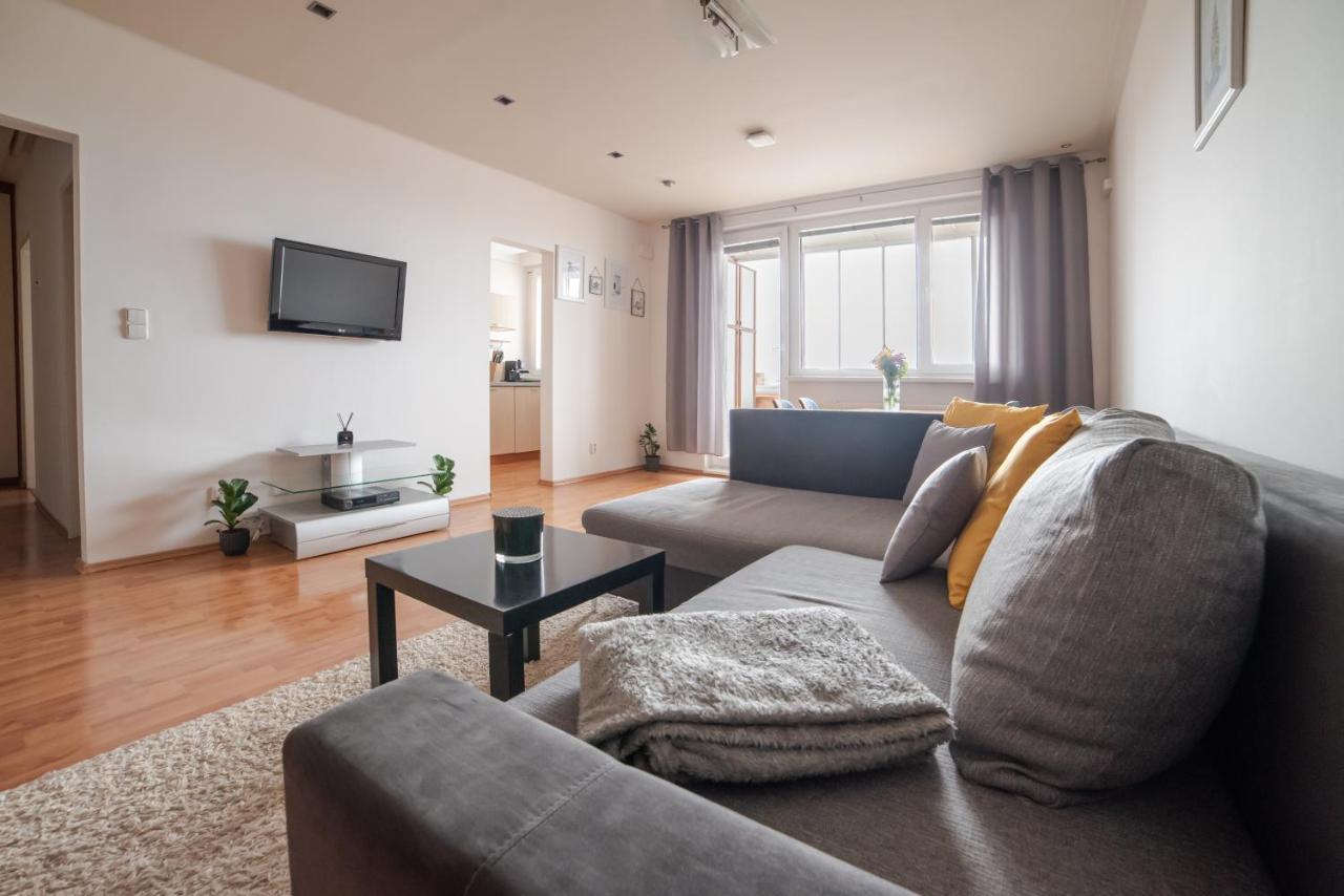 Strawberry Apartment Bratislava Exterior foto